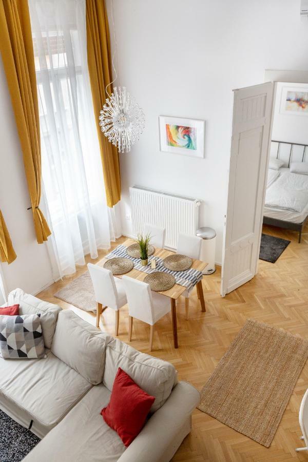 Exclusive Downtown Bella Home บูดาเปสต์ ภายนอก รูปภาพ