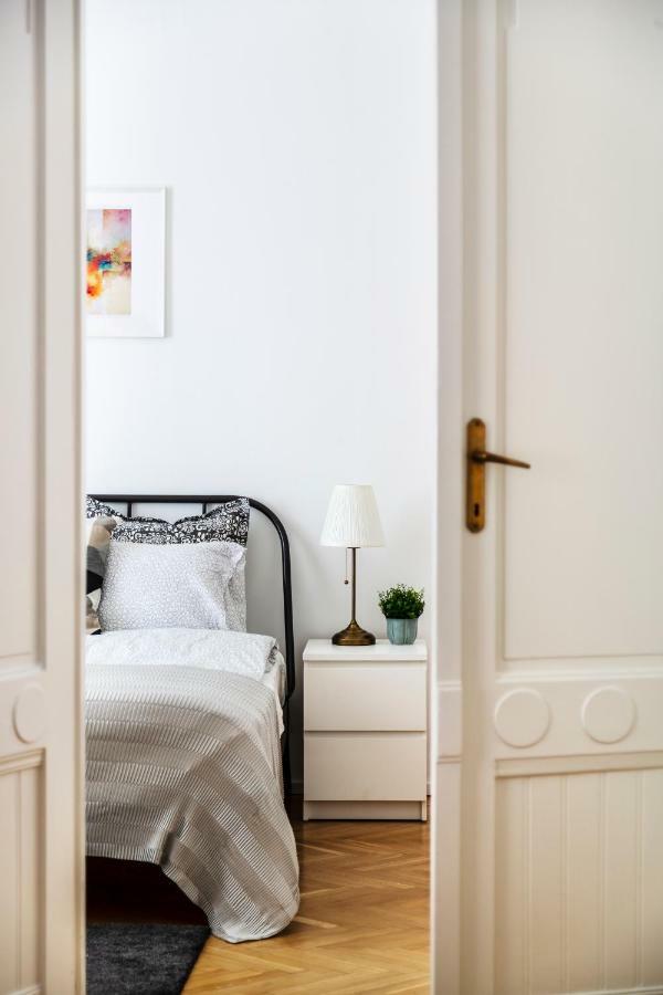 Exclusive Downtown Bella Home บูดาเปสต์ ภายนอก รูปภาพ